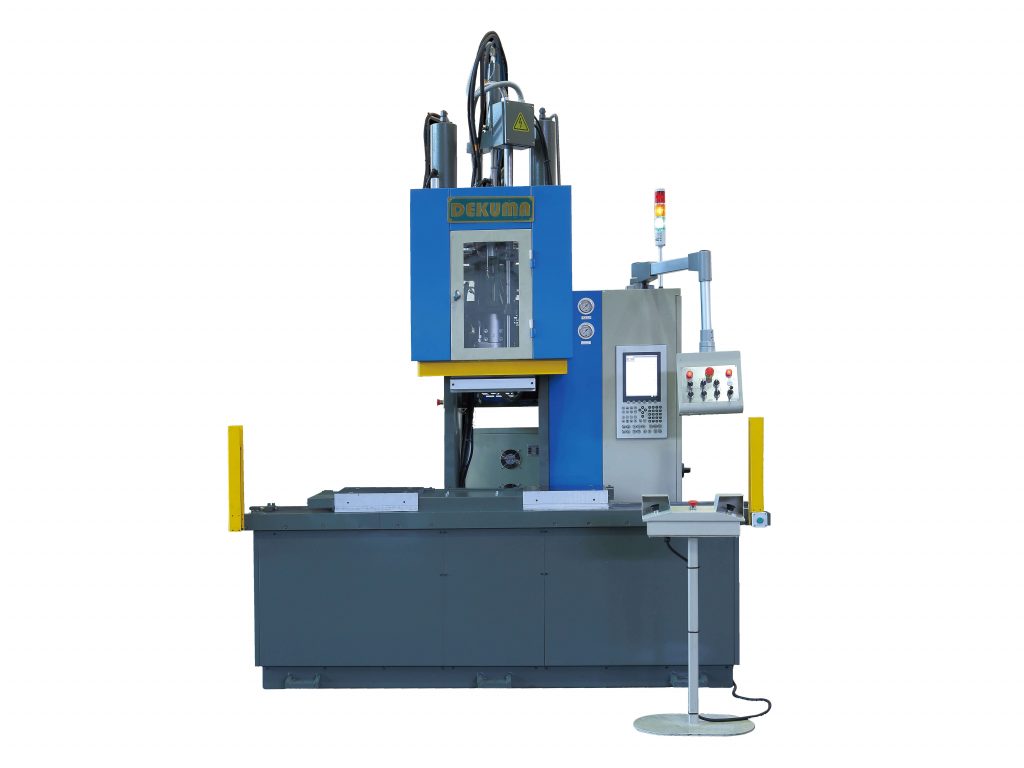 Vertical Injection Machine - Open Type Rubber Injection Machine | DEKUMA